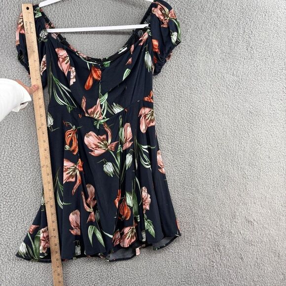 ASTR the Label Off the Shoulder Floral Mini Dress size medium vacation tropical - Picture 9 of 14